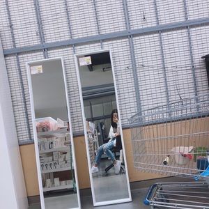 Meet your Posher, Juna